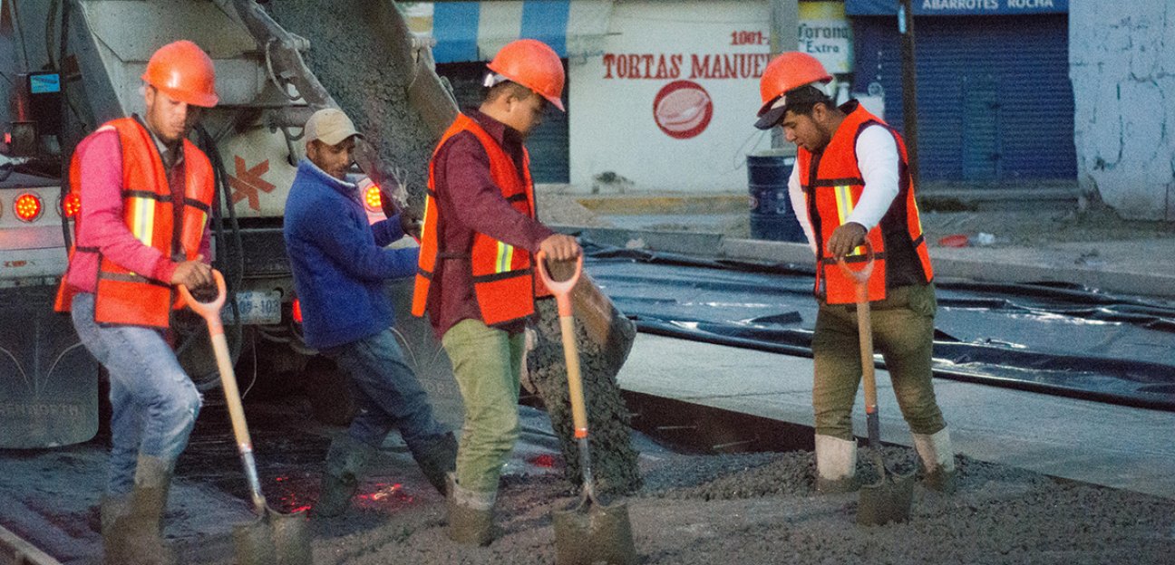 En marcha obras de pavimentación en la Colonia Benito Juárez