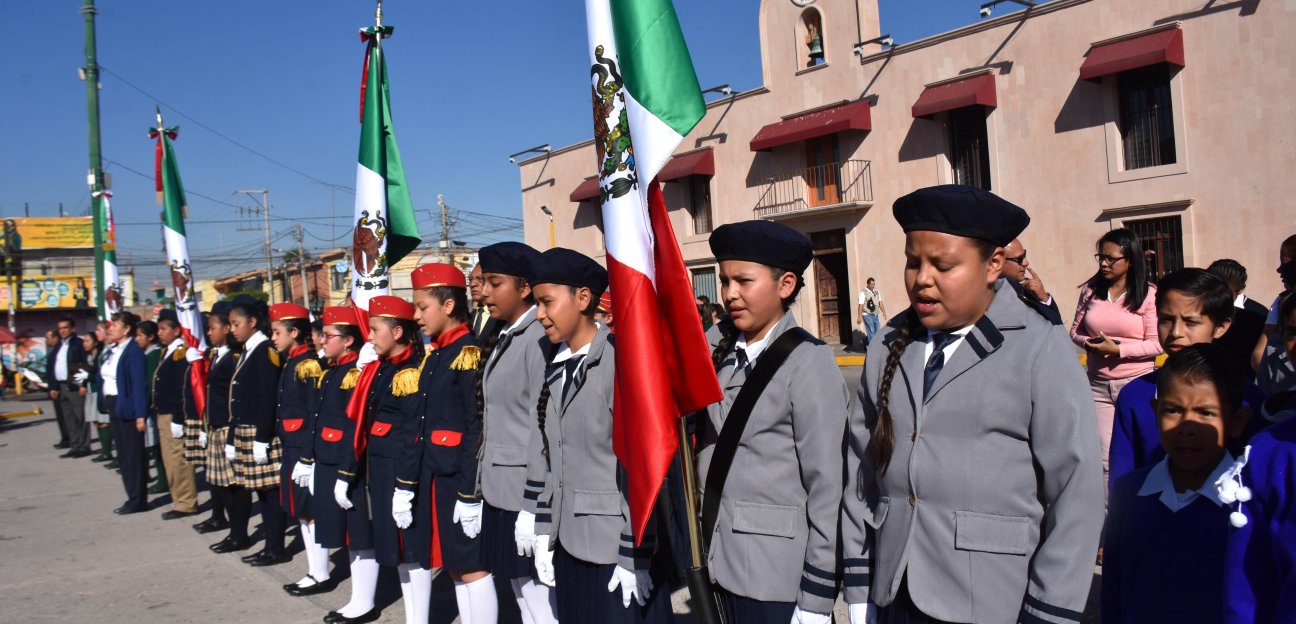 Se realizó ceremonia de incineración de banderas en la Plaza Principal de Soledad