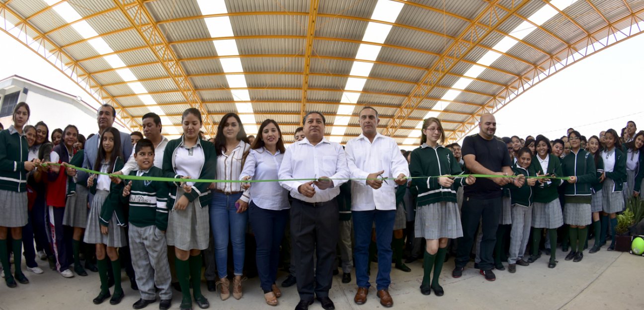 Alcalde de Soledad inauguró techado en la Secundaria Juan Miranda Uresti 
