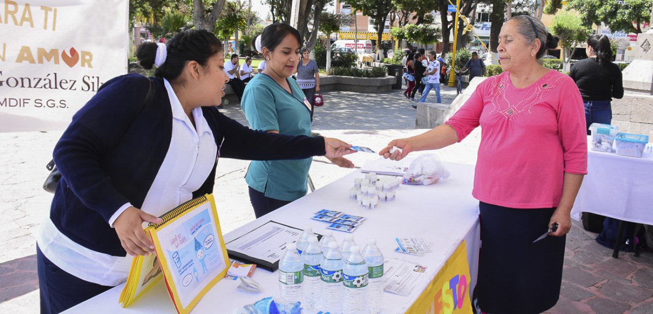Adultos mayores recibirán atención gratuita por afecciones musculares 