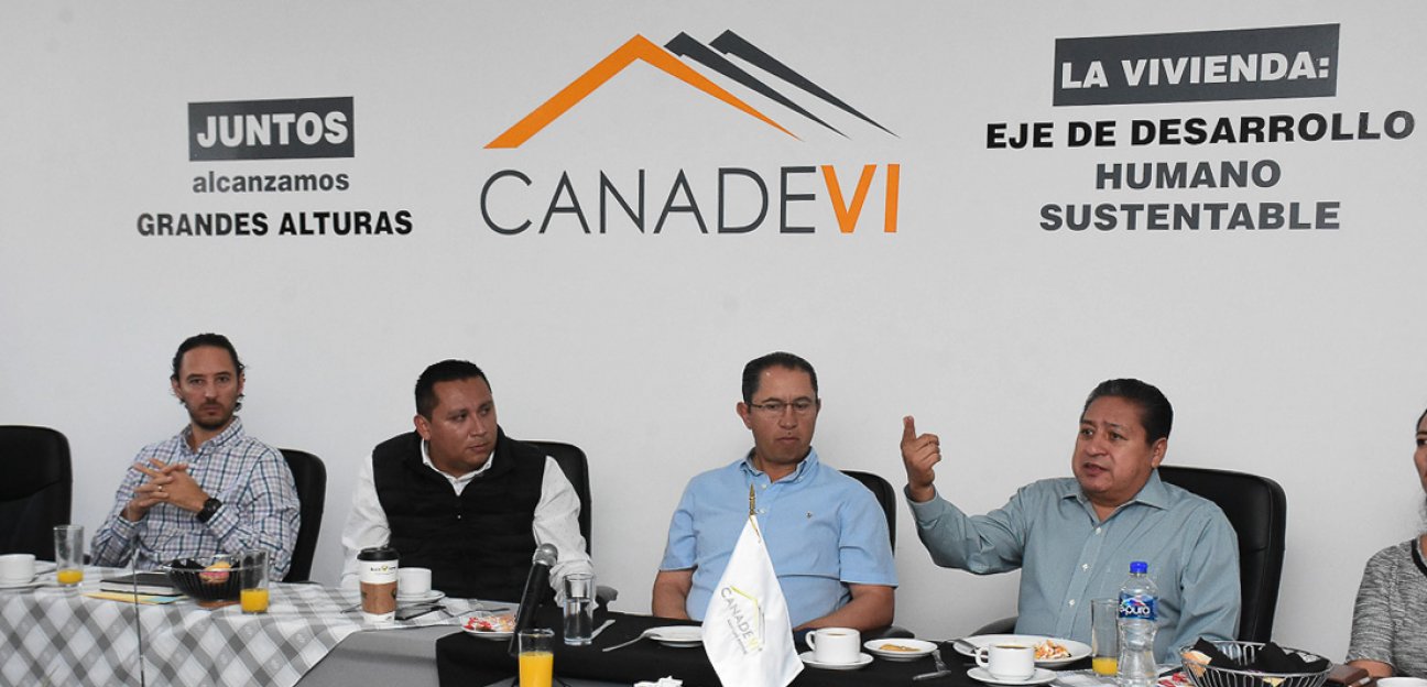Ayuntamiento en coordinación con CANADEVI  en diálogo por políticas públicas que atiendan demandas ciudadanas