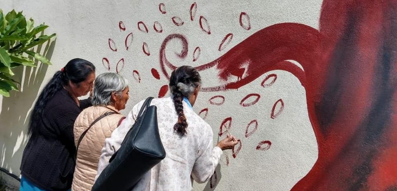 Imparten pláticas de sensibilización sobre género, violencia y derechos de las mujeres en la Colonia 21 de marzo