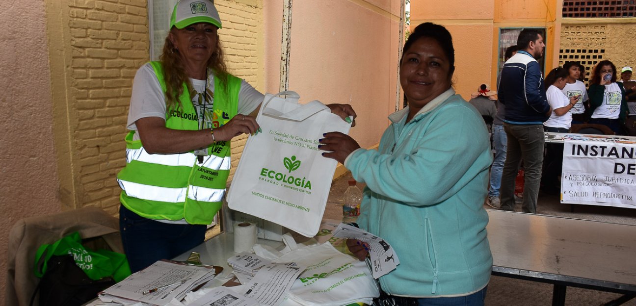 Promueven reducción de bolsas, popotes y deschables de plástico en recorridos por colonias
