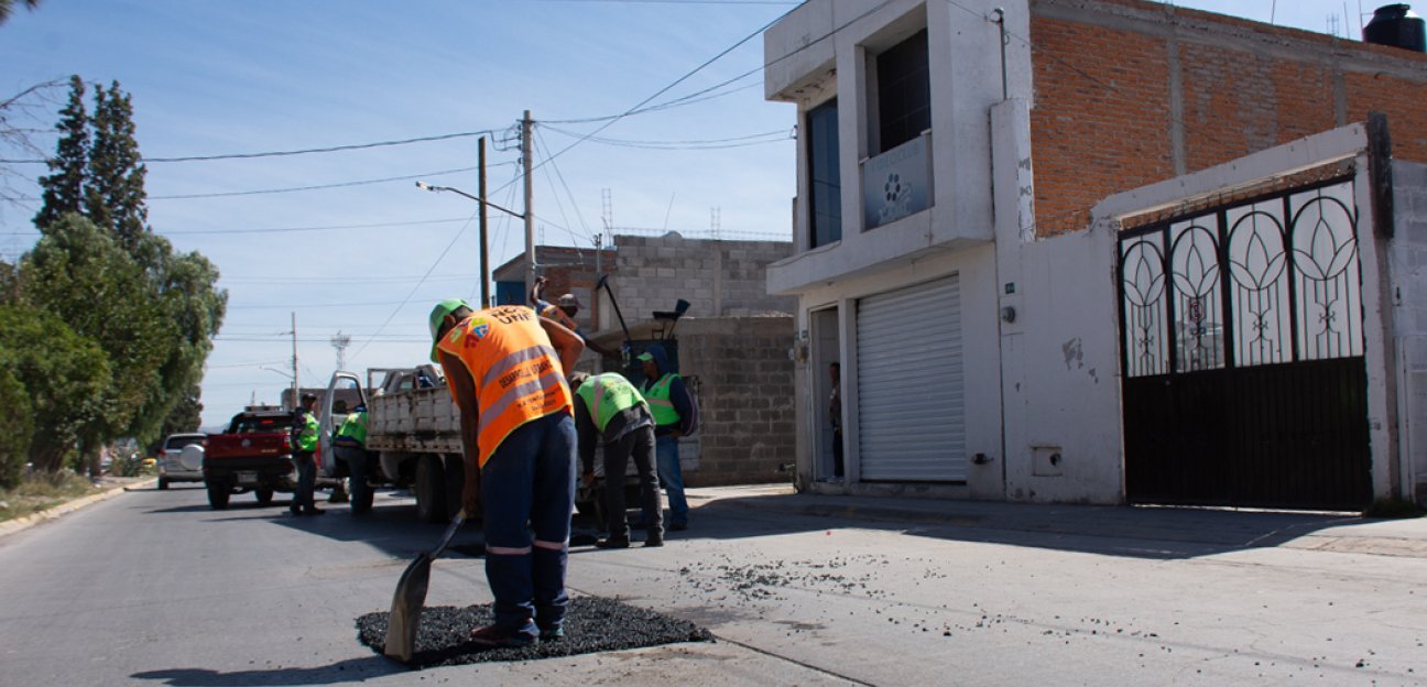 Labores de bacheo se intensifican en el municipio
