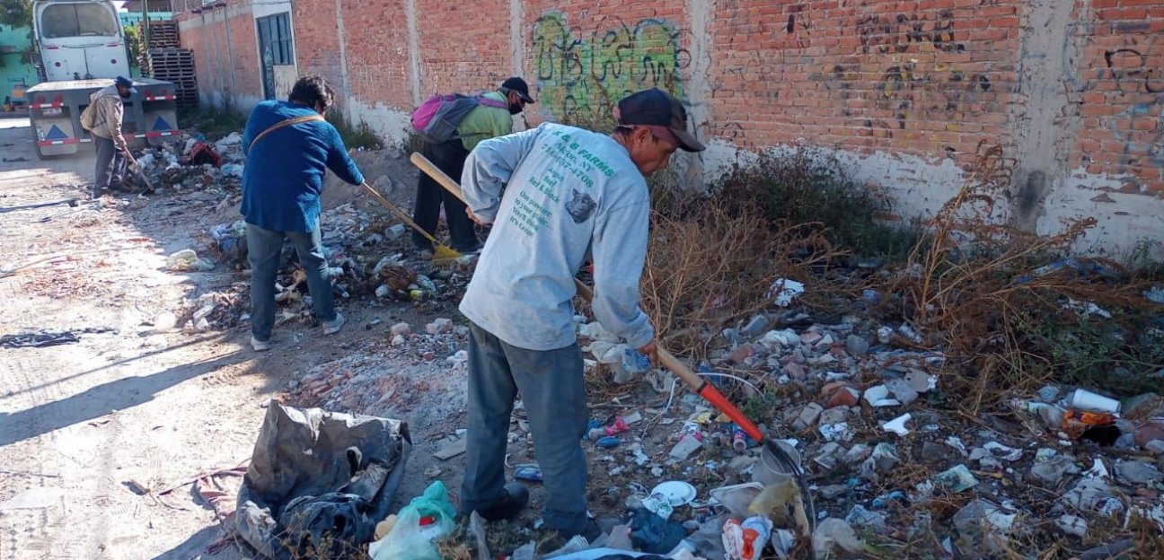 Soledad de Graciano Sánchez mantiene activo el programa de limpieza de calles y avenidas