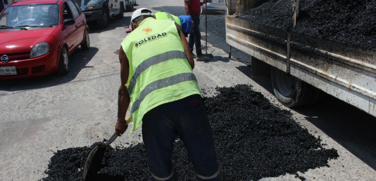 Programa de Bacheo no se detiene en Soledad de Graciano Sánchez