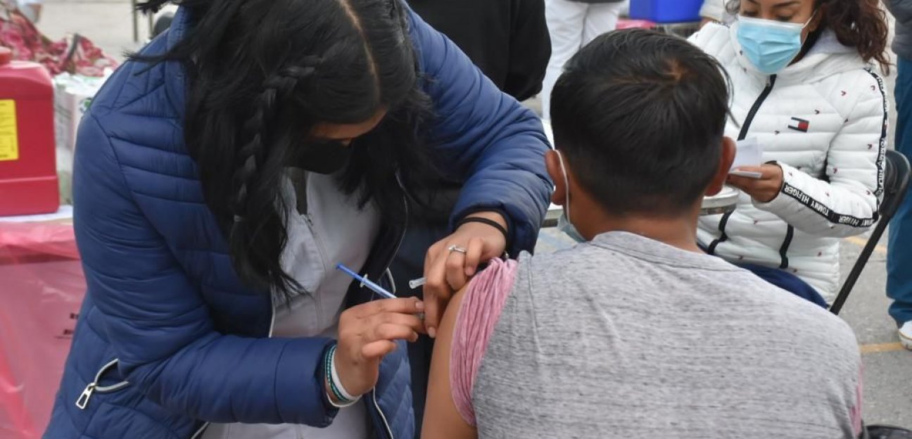 Módulo de vacunación registra buena afluencia en Soledad de Graciano Sánchez