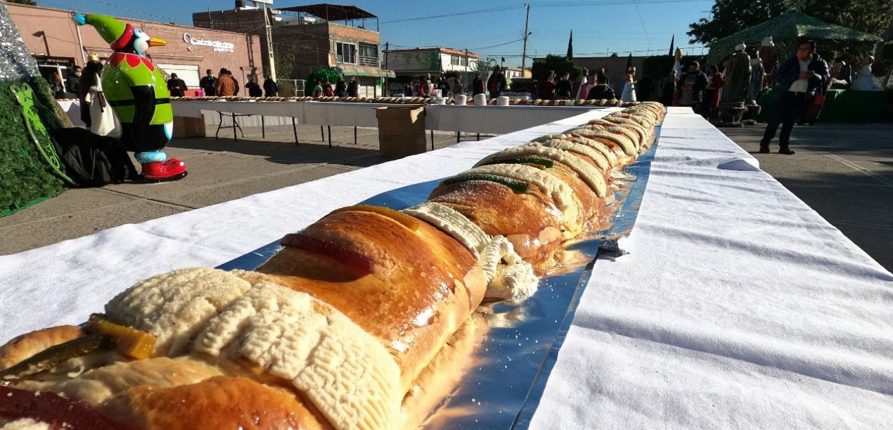 Se prepara el tradicional corte de la Rosca de Reyes en Soledad