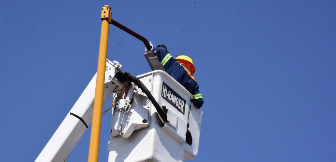 Iluminar el camino al aeropuerto una de las metas para este 2022, aseguró alcaldesa