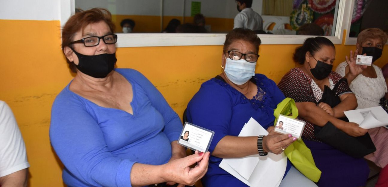 INAPAM ha entregado credenciales a más de mil quinientos adultos mayores