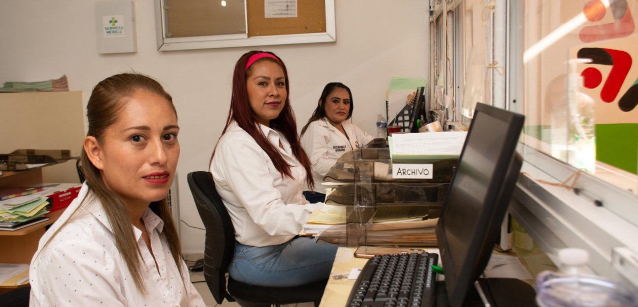 Entrega segunda parte del aguinaldo a trabajadores soledenses 