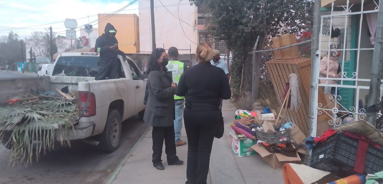 UAVI de Soledad rescata a mujer de la tercera edad en estado de abandono