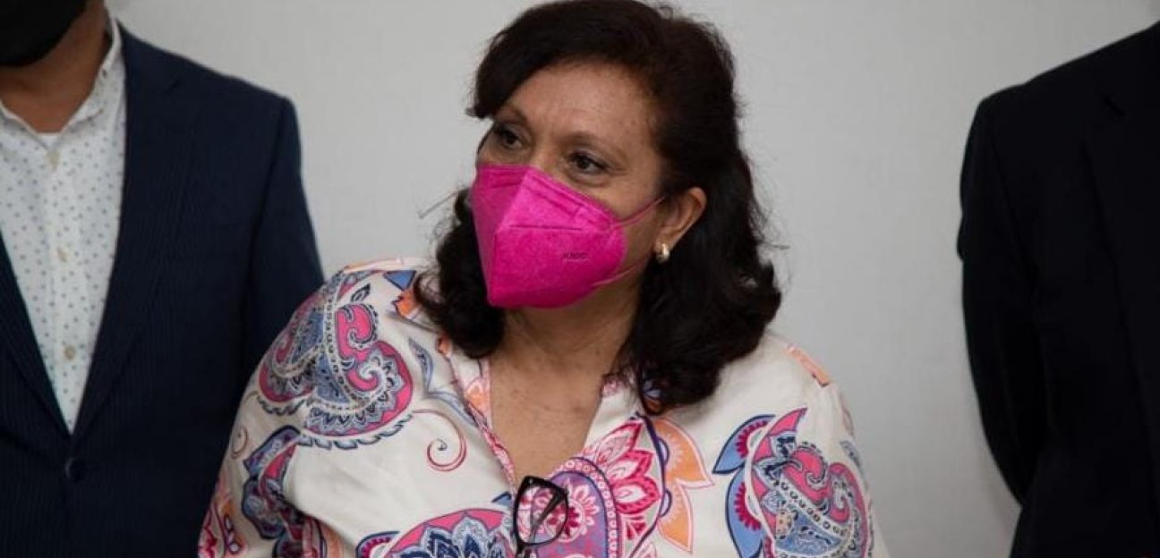 Alcaldesa acude a capacitación en materia de Ley de Alcoholes