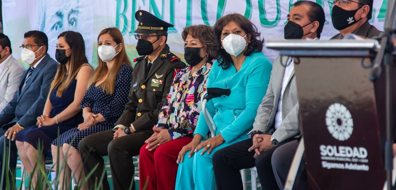 Autoridades municipales conmemoran el 216 aniversario del natalicio de Benito Juárez