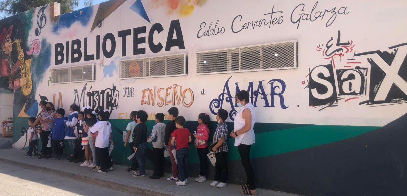 La Biblioteca de Soledad de Graciano Sánchez, Eulalio Cervantes El Sax festejó su décimo tercer aniversario