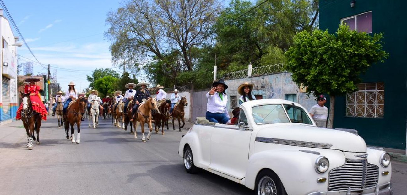 Todo un éxito la Cabalgata de la Enchilada 2022