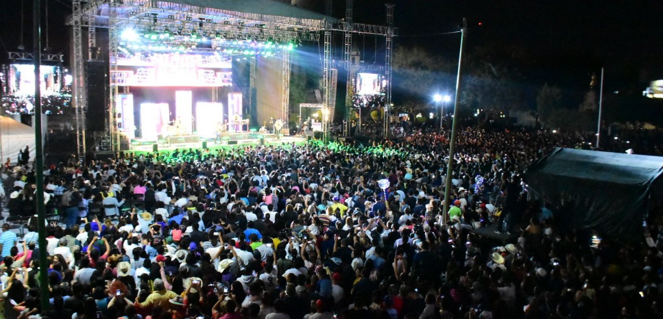 Más de 33 mil personas han visitado la FENAE en los primeros dos días de fiesta