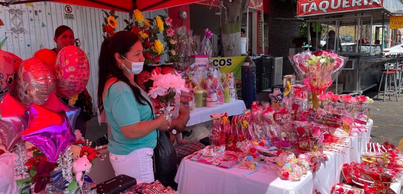 Comercio Municipal de Soledad entregó 25 permisos a vendedores que buscan comercializar sus productos de la venta del 10 de mayo.