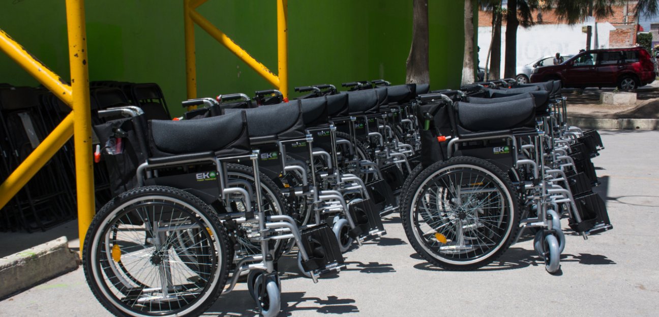 Reforzará DIF entrega de sillas de ruedas y bastones a personas con discapacidad que se encuentren en situación vulnerable