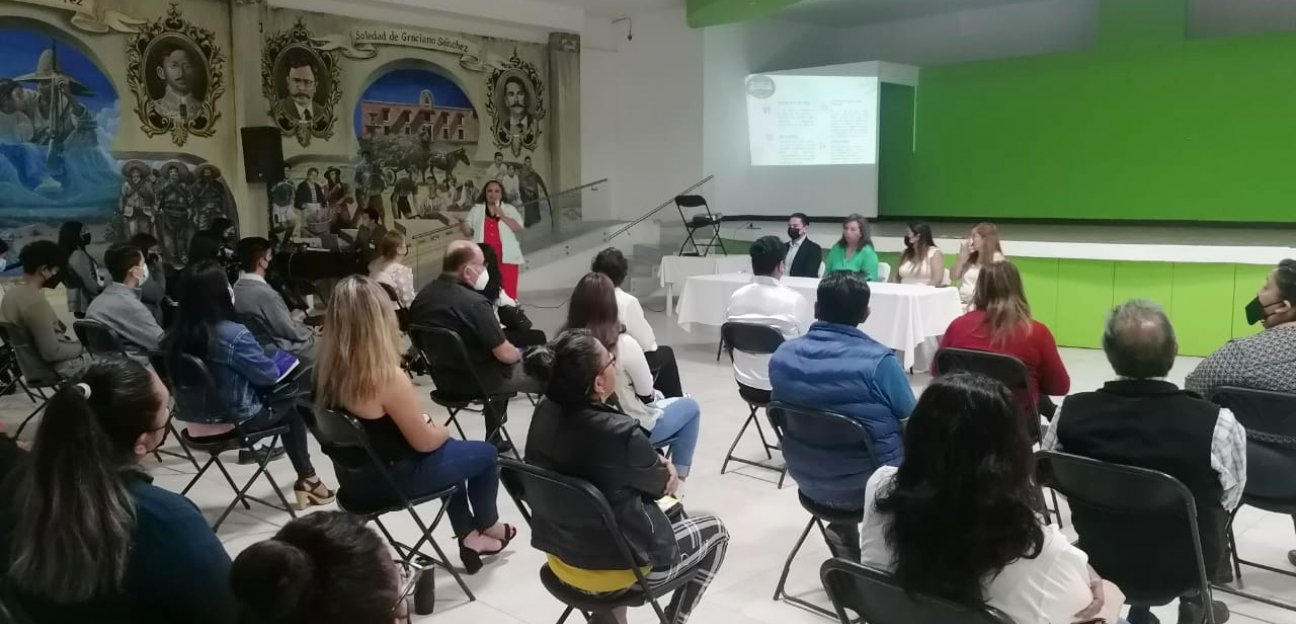 Instituto Temazcalli ofrece conferencia a estudiantes soledenses