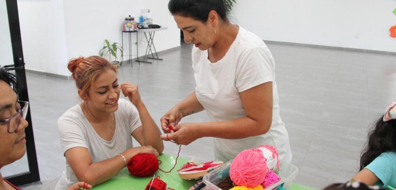 Invitan a soledenses a taller de tejido en la Unidad Recreativa de La Lomita 3ra Sección 