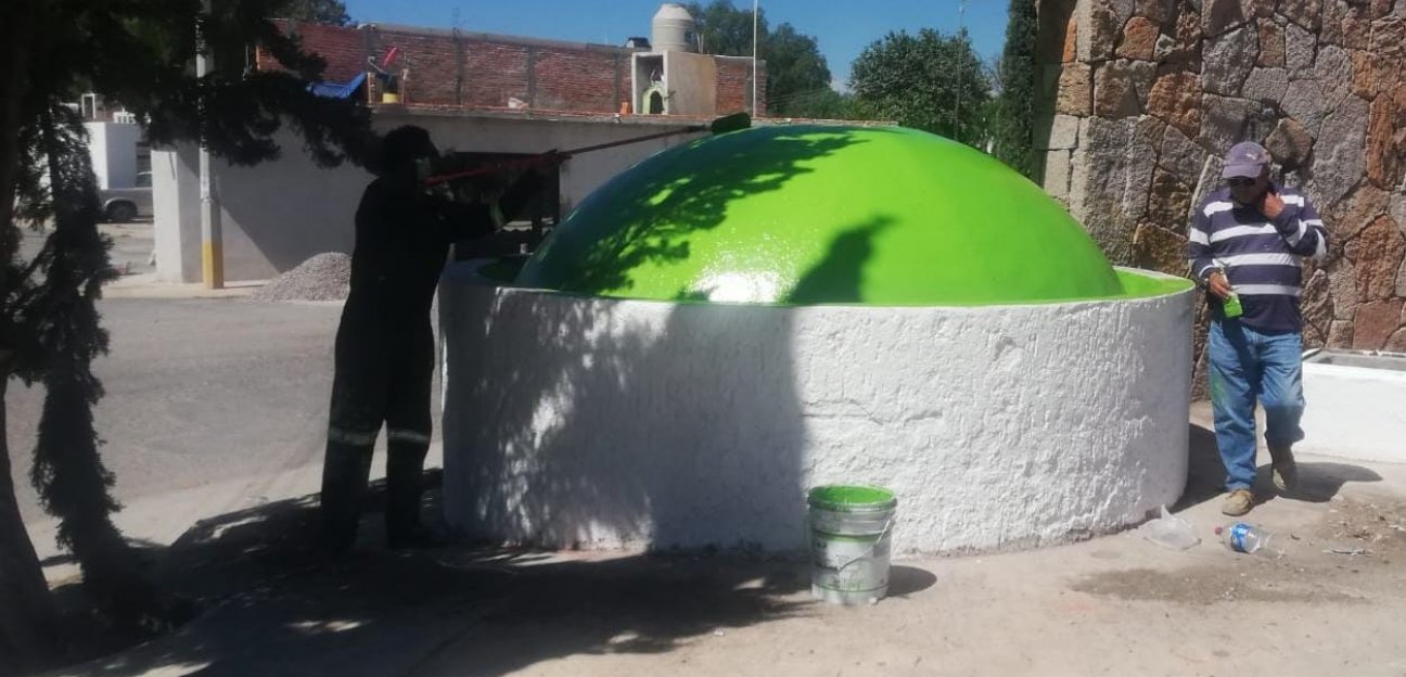 Servicios Municipales da mantenimiento a monumentos instalados en Soledad de Graciano Sánchez