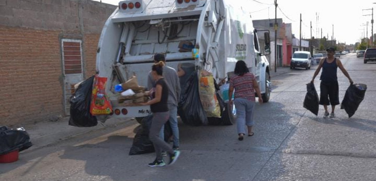 Incrementa entre un 10 y 15 por ciento la recolección de basura durante la temporada vacacional de verano 