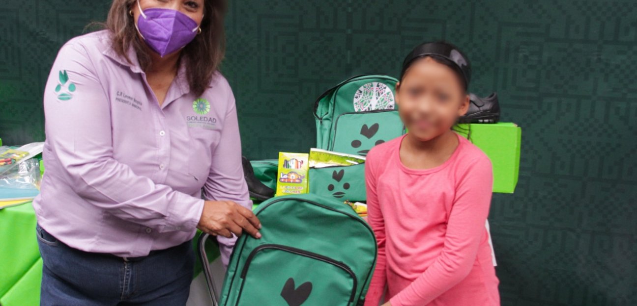 Últimos días para que los beneficiarios de apoyos escolares pasen por su mochila