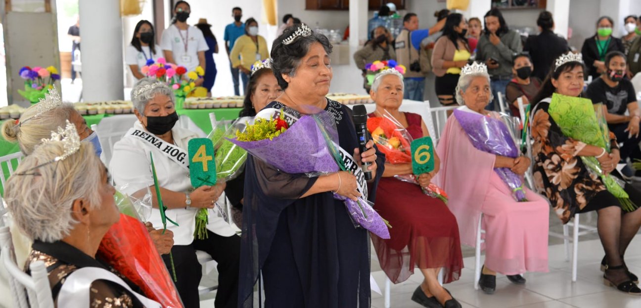 Festejan a los abuelitos en Soledad de Graciano Sánchez 