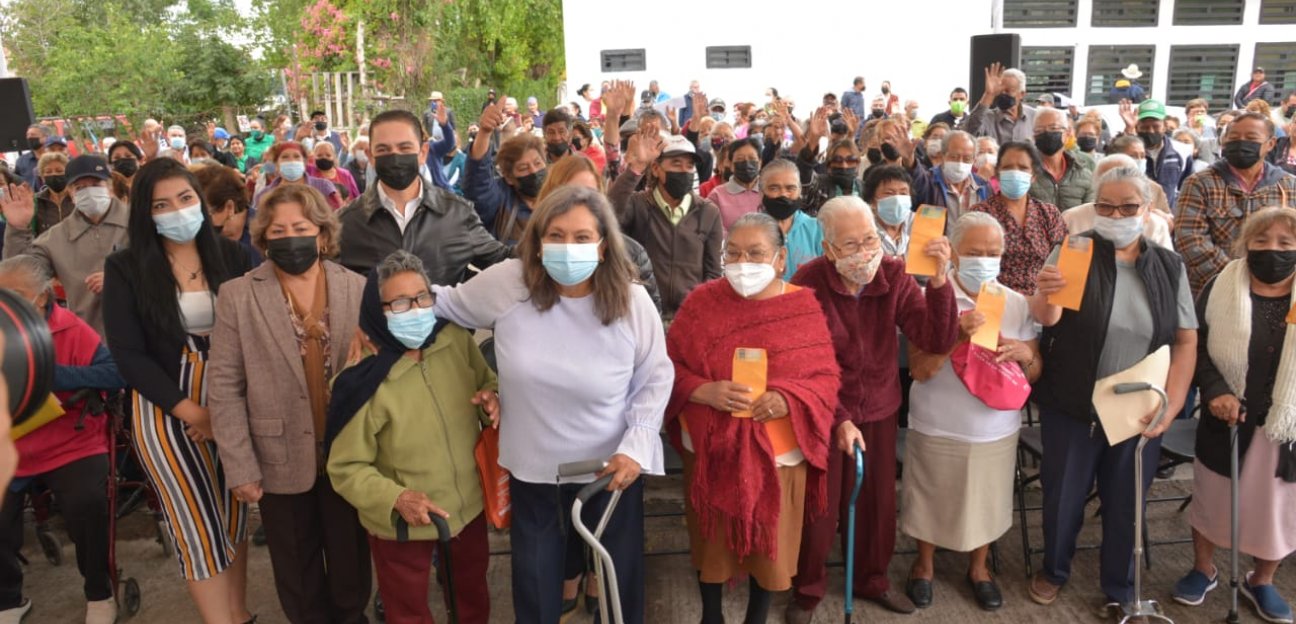 Alcaldesa de Soledad dio arranque al programa de entrega de Apoyos a Adultos Mayores