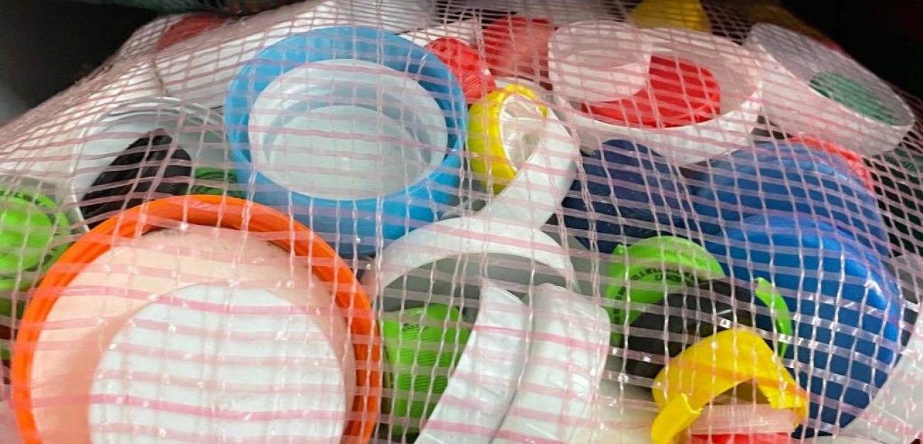 Soledad de Graciano Sánchez continúa con el acopio de tapitas plásticas para ayudar a menores que padecen cáncer