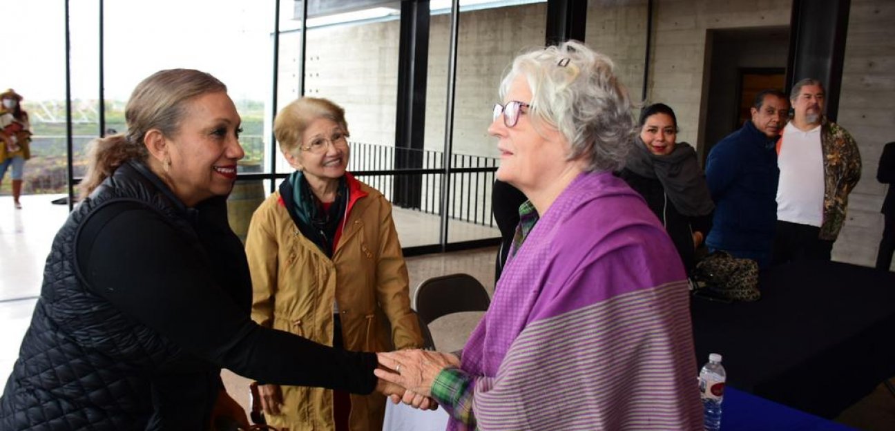 Alcaldesa de Soledad visita vinícola Pozo de Luna acompañada de la Comisión de Visitantes de Burlington 