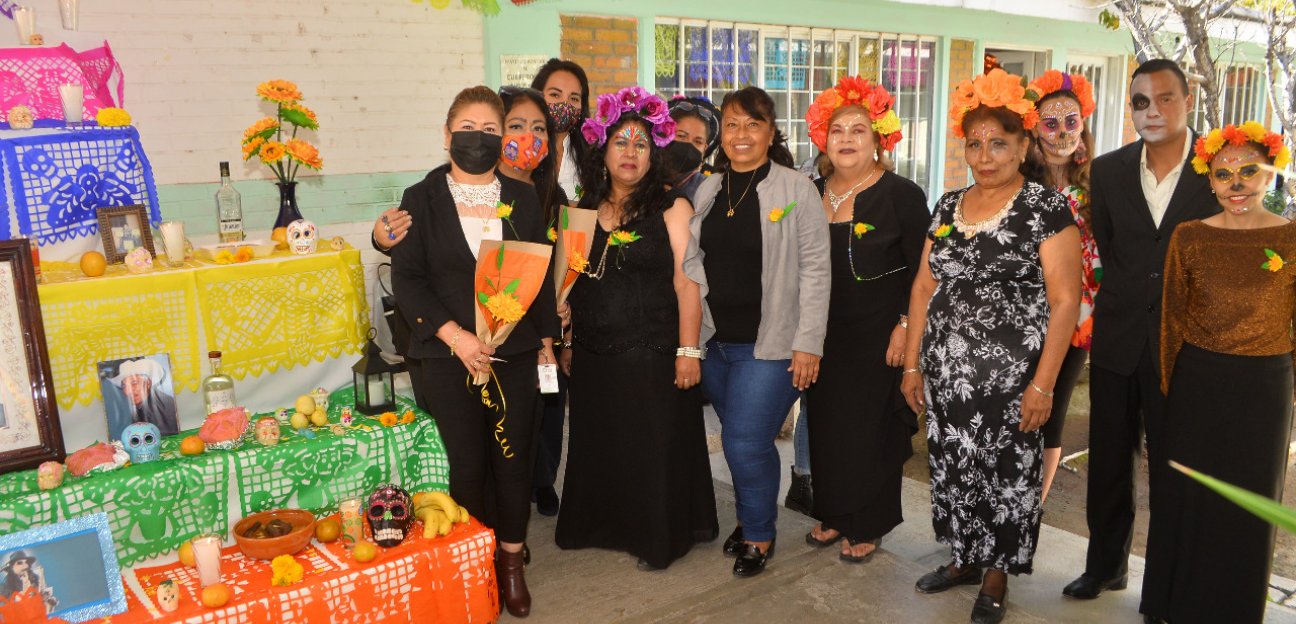 Invitan a clubes de adultos mayores a participar en Concurso de Altares de Muertos