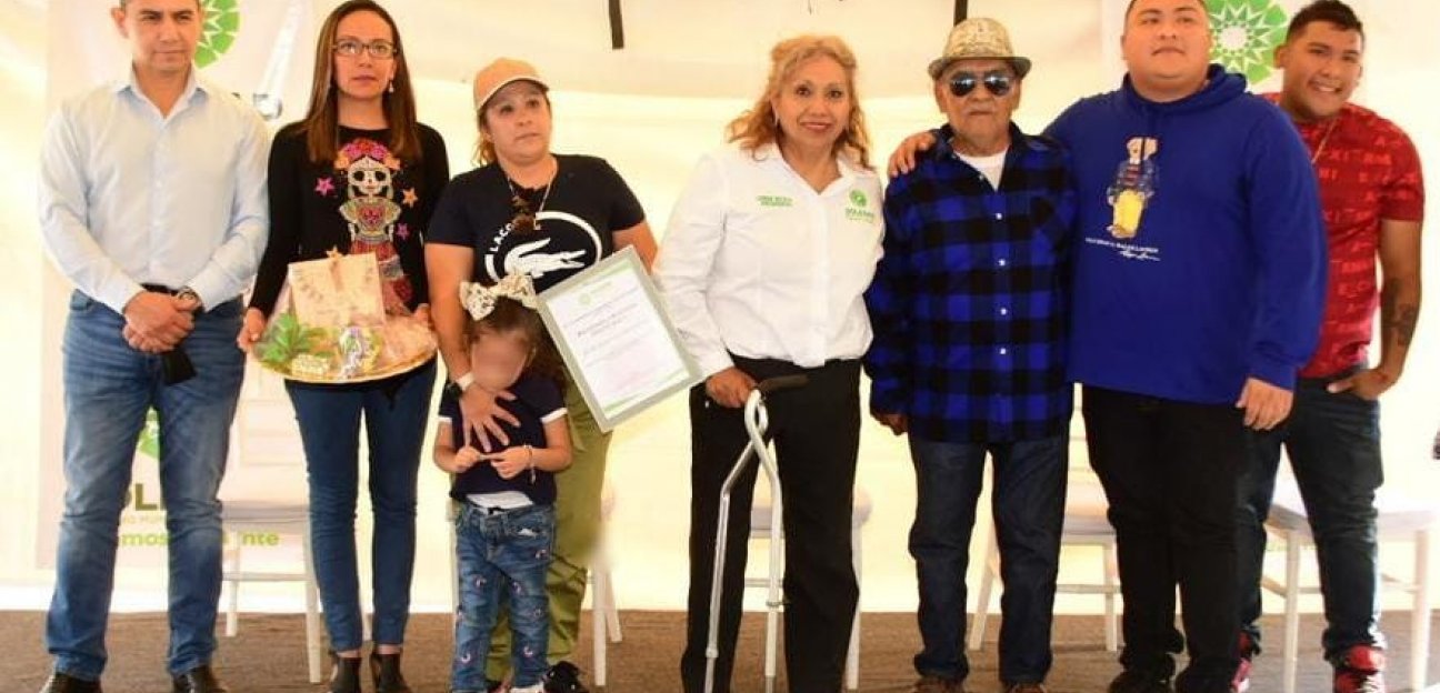 Alcaldesa homenajea a ex colaboradores y personalidades de Soledad de Graciano Sánchez cuyos restos se encuentran en los panteones municipales