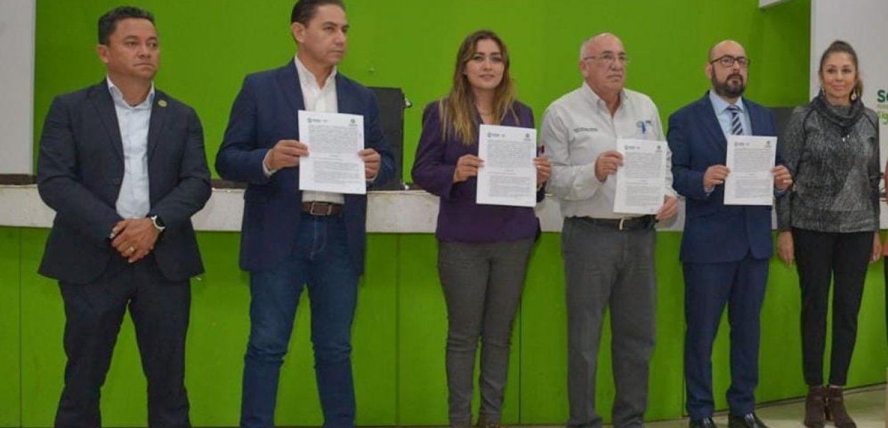 La dirección de Bibliotecas de Soledad y Coordinación Estatal de Bibliotecas firmaron un convenio de colaboración