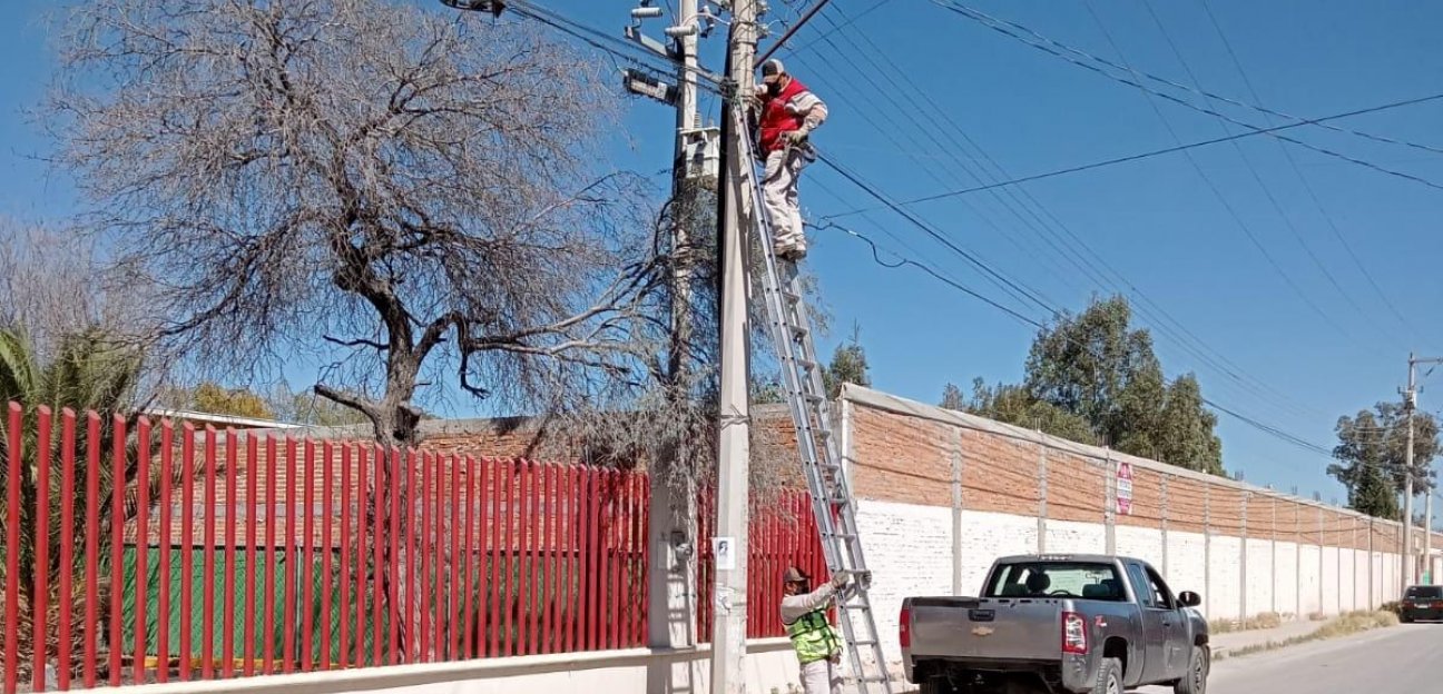Soledad Sigue Adelante en la rehabilitación de luminarias