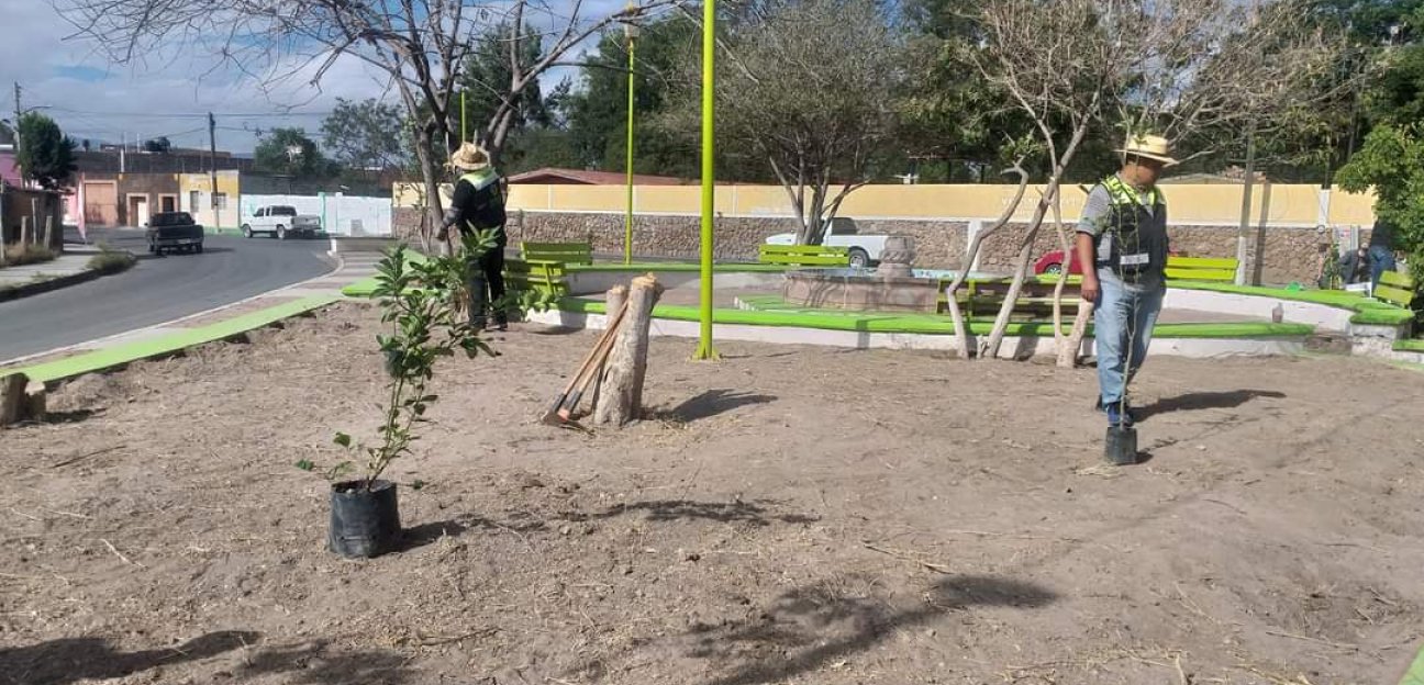 Ayuntamiento de Soledad rehabilita plazas públicas del municipio 