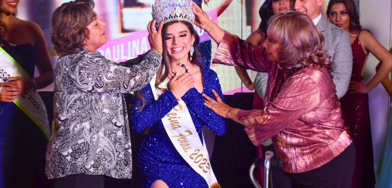 Soledad coronó a Georgina Elizabeth Fierro García como reina de la FENAE 2023