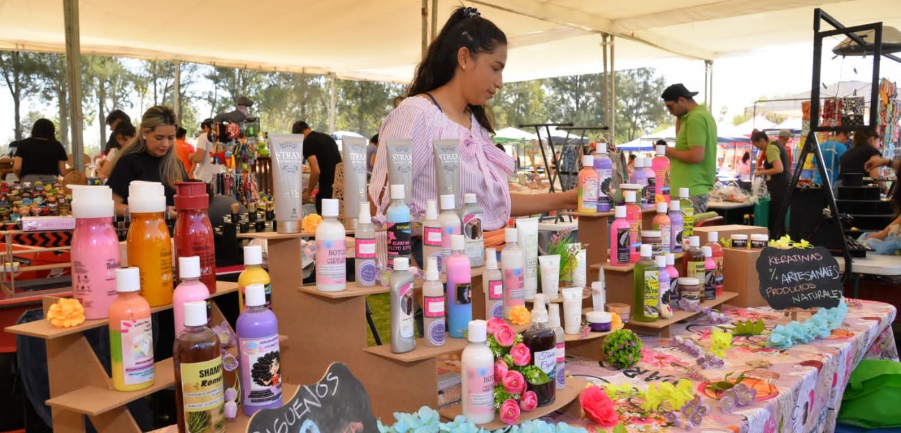 Emprendedoras agradecen el apoyo del gobierno soledense en la organización del evento Mercadito Con Causa, Yo Consumo Local