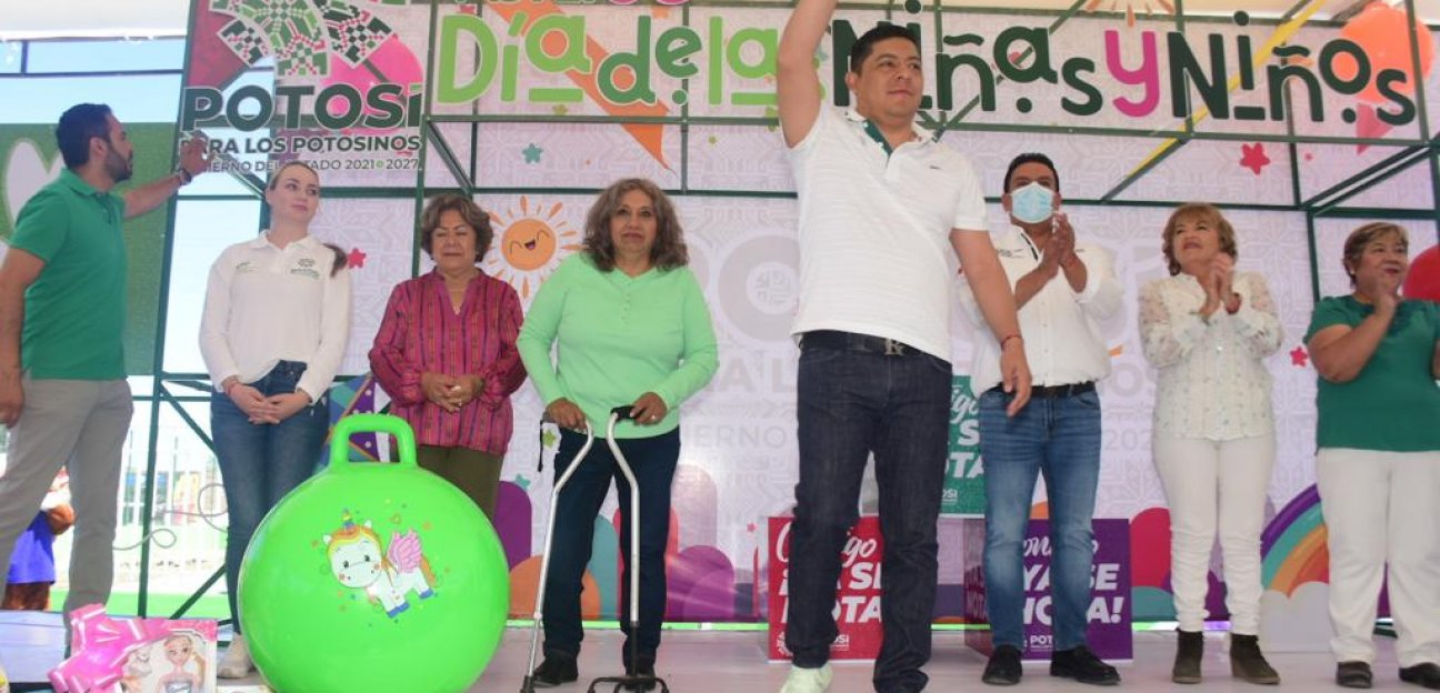 El gobierno del Estado y municipio de Soledad festejó a los niños y niñas soledenses