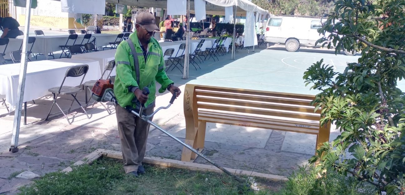La dirección de Servicios Municipales de Soledad dio mantenimiento al área verde de Hogares Ferrocarrileros Primera Sección 