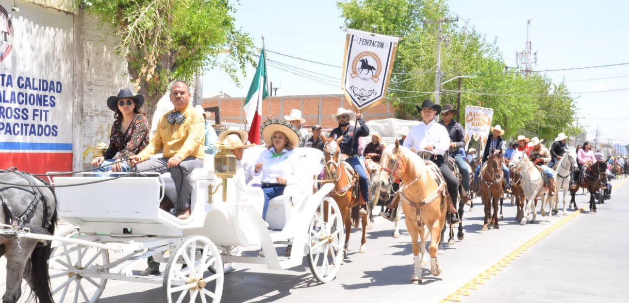 Con éxito se realizó la cabalgata de la Feria Nacional de la Enchilada en Soledad
