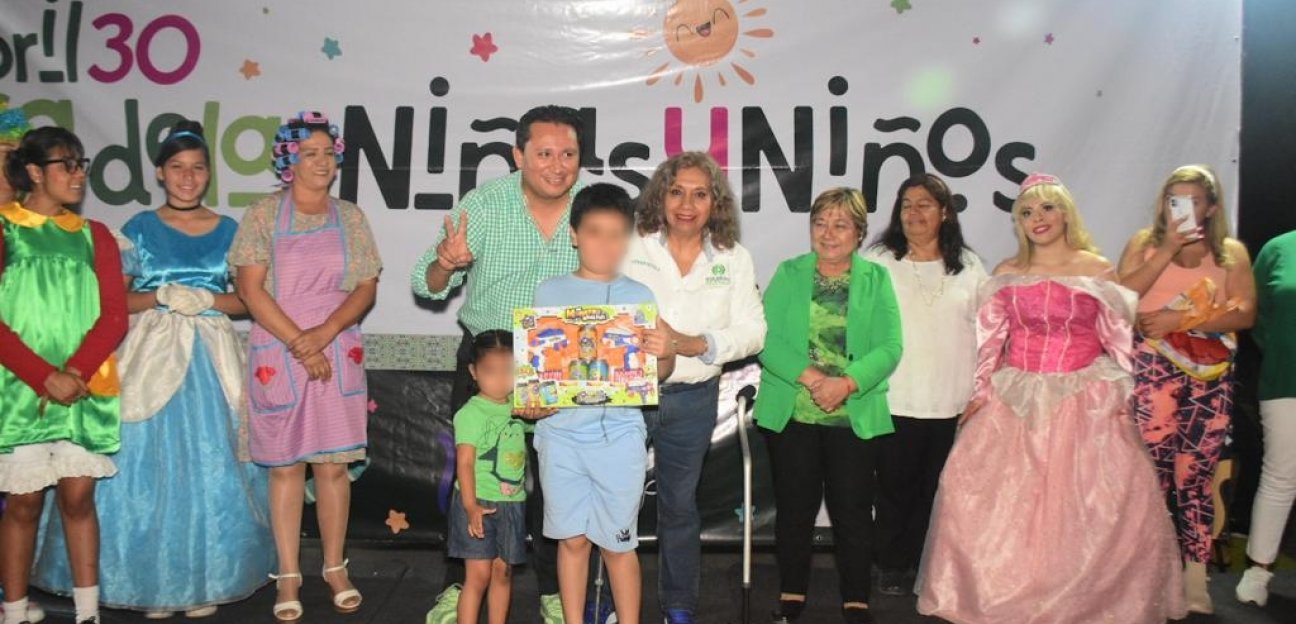 La alcaldesa Leonor Noyola arrancó con las Caravanas del Día del Niño