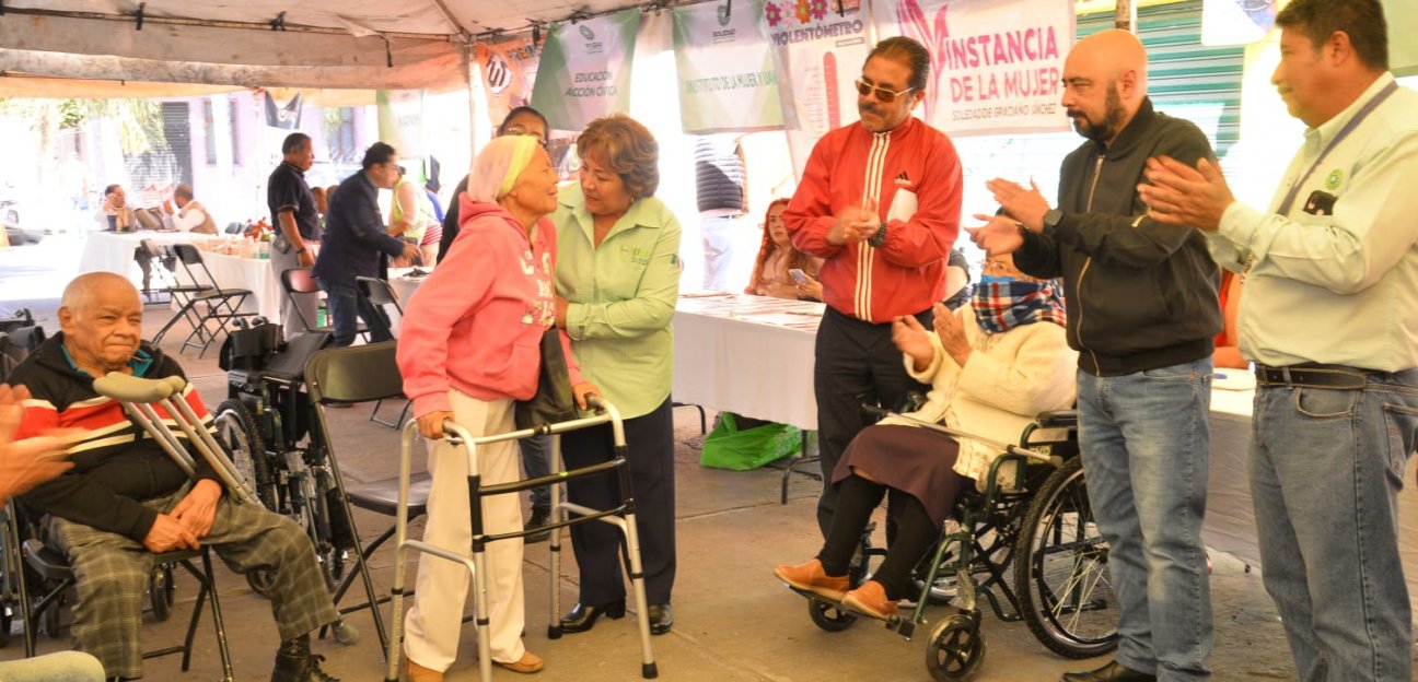 El Sistema Municipal DIF de Soledad ha realizado la entrega de más de 230 sillas de ruedas