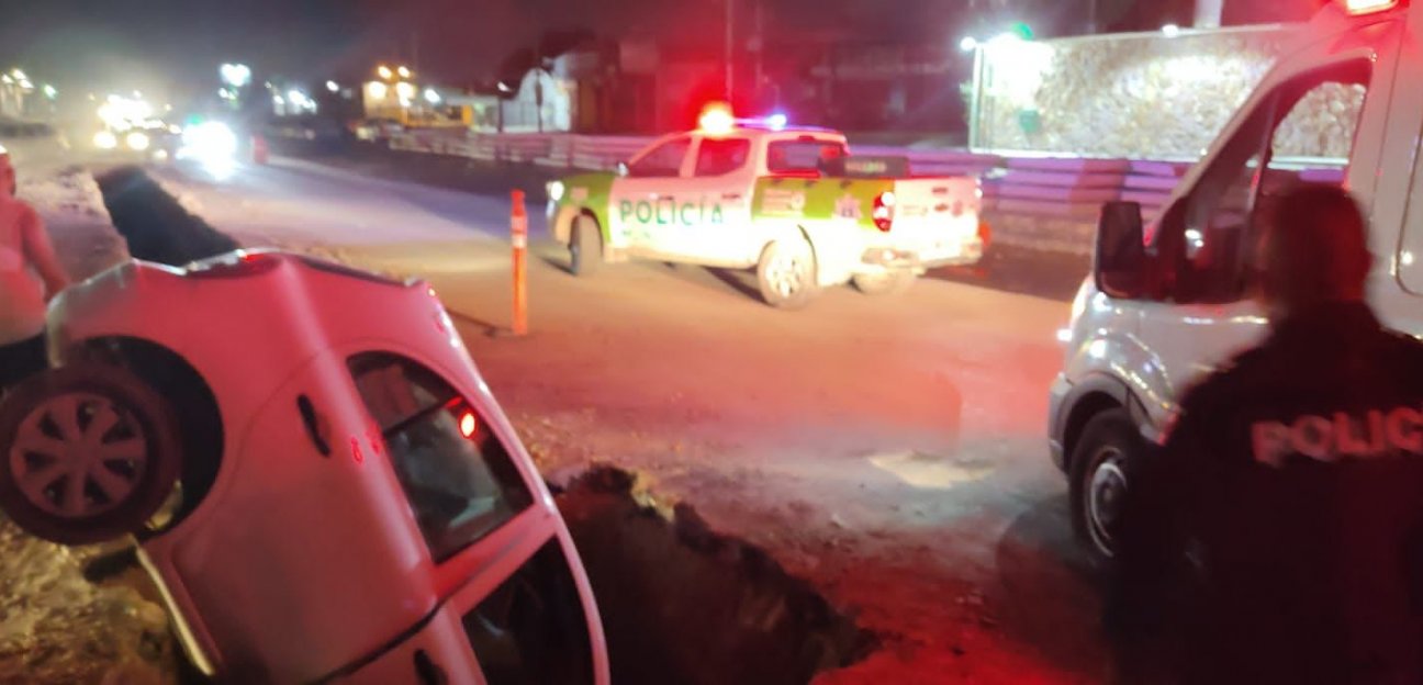 Policía Vial de Soledad detiene a ebrio conductor, tras ocasionar accidente en la carretera a Rioverde