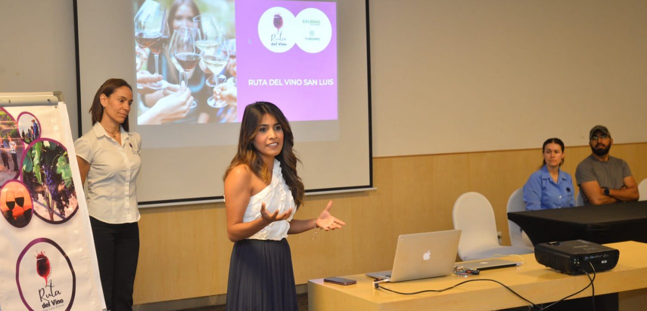 Ayuntamiento de Soledad presenta y coordina con gremio hotelero la Ruta del Vino 