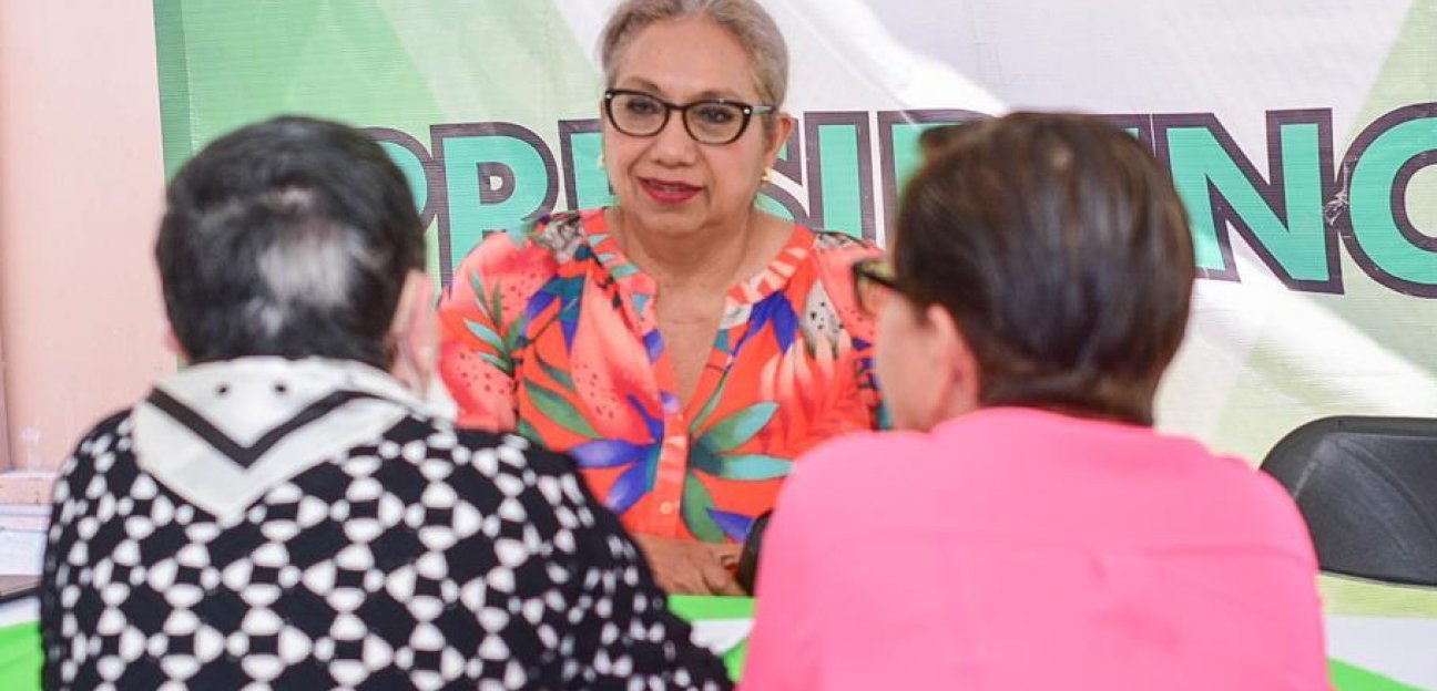 Alcaldesa Leonor Noyola mantiene cercanía con la gente, mediante el programa semana Verde Ciudadano