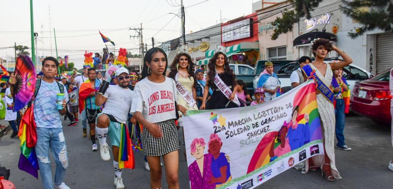 Soledad de Graciano Sánchez se pinta de colores con Marcha por la Diversidad Sexual