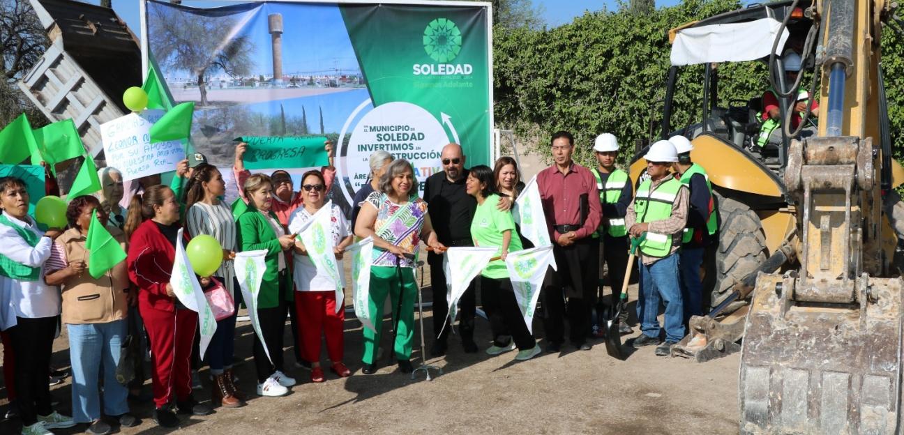 Leonor Noyola arranca construcción de área recreativa en Fraccionamiento Puerta Real