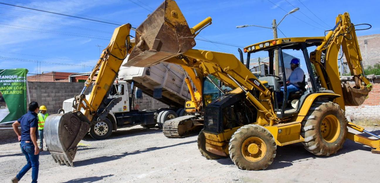 Soledad inicia rehabilitación de una calle más en la colonia Rivas Guillén